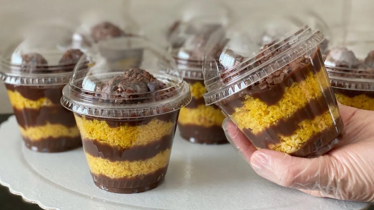 Bolo de pote de cenoura delicioso Bolo de pote de cenoura