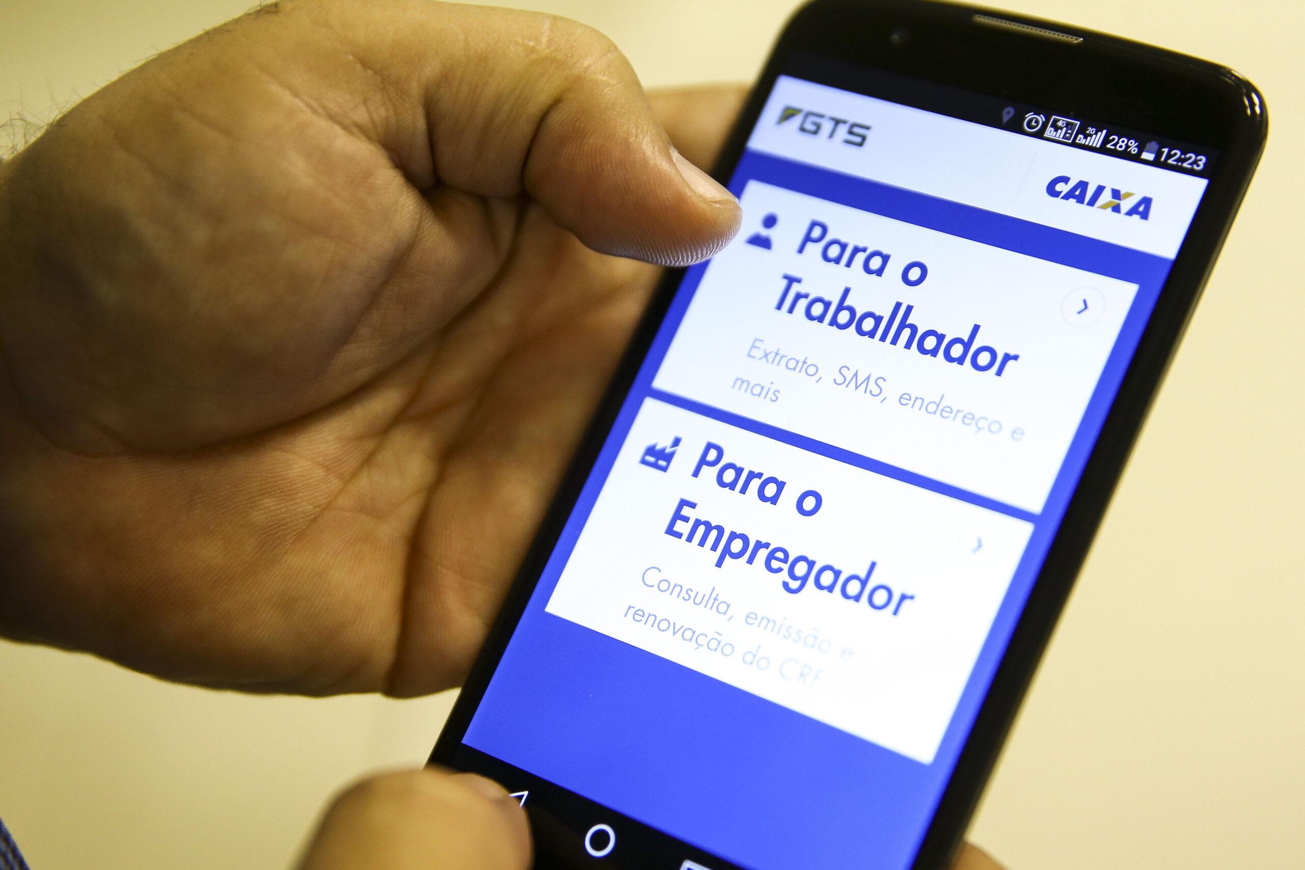 Aplicativo Caixa Econômica Federal- FGTS. Pix.