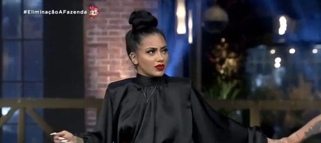 Imagem de Mirella durante eliminação de A Fazenda 12