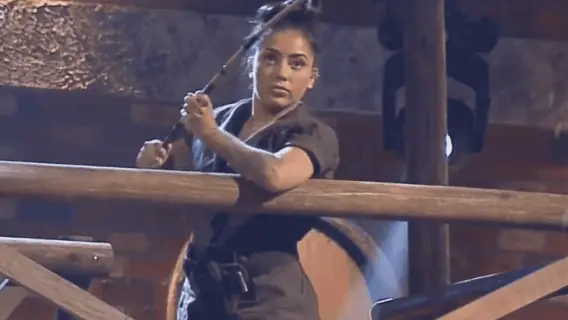 A Fazenda 12: Mirella vence prova de fogo e pode mudar rumo da roça