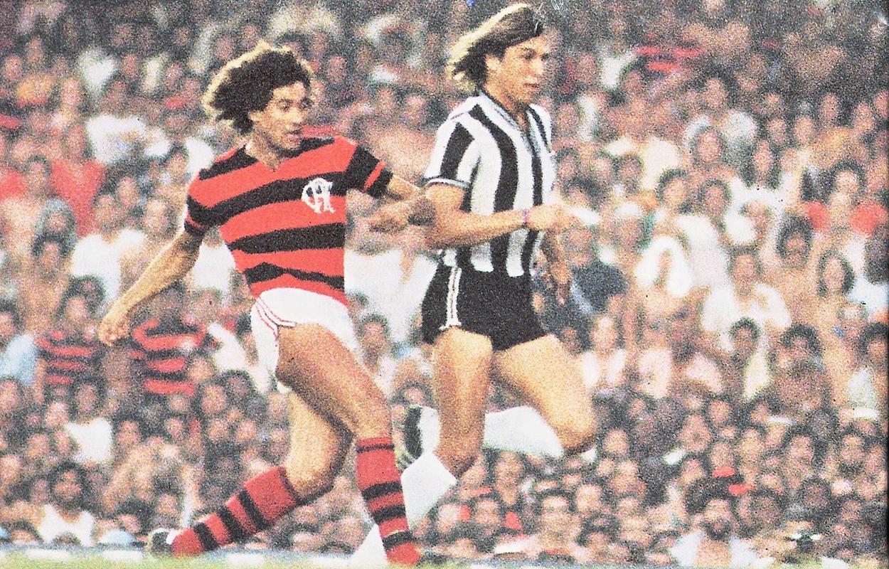 Nunes faz gol na final do brasileirão de 1980