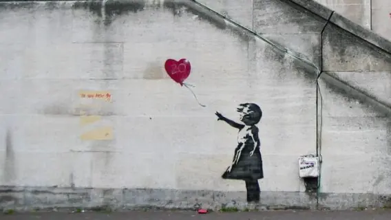 Quem é Banksy? O que sabemos do artista mais misterioso do mundo