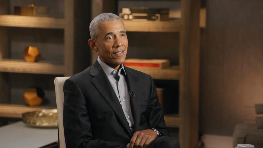 Imagem mostra Barack Obama em entrevista com Pedro Bial