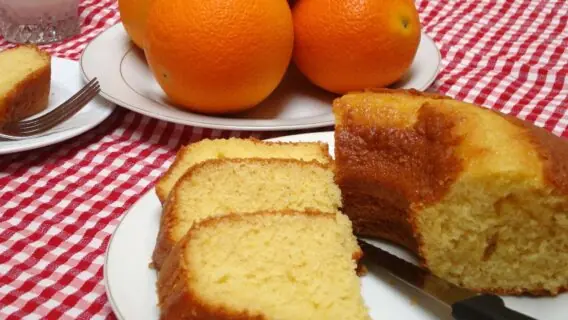 Receita de bolo de laranja com gosto de casa de mãe