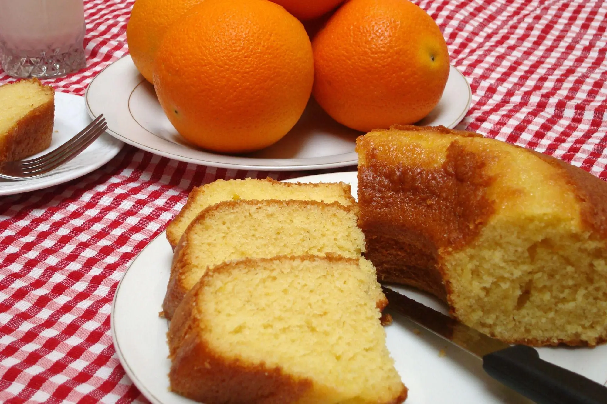 imagem mostra receita de bolo de laranja