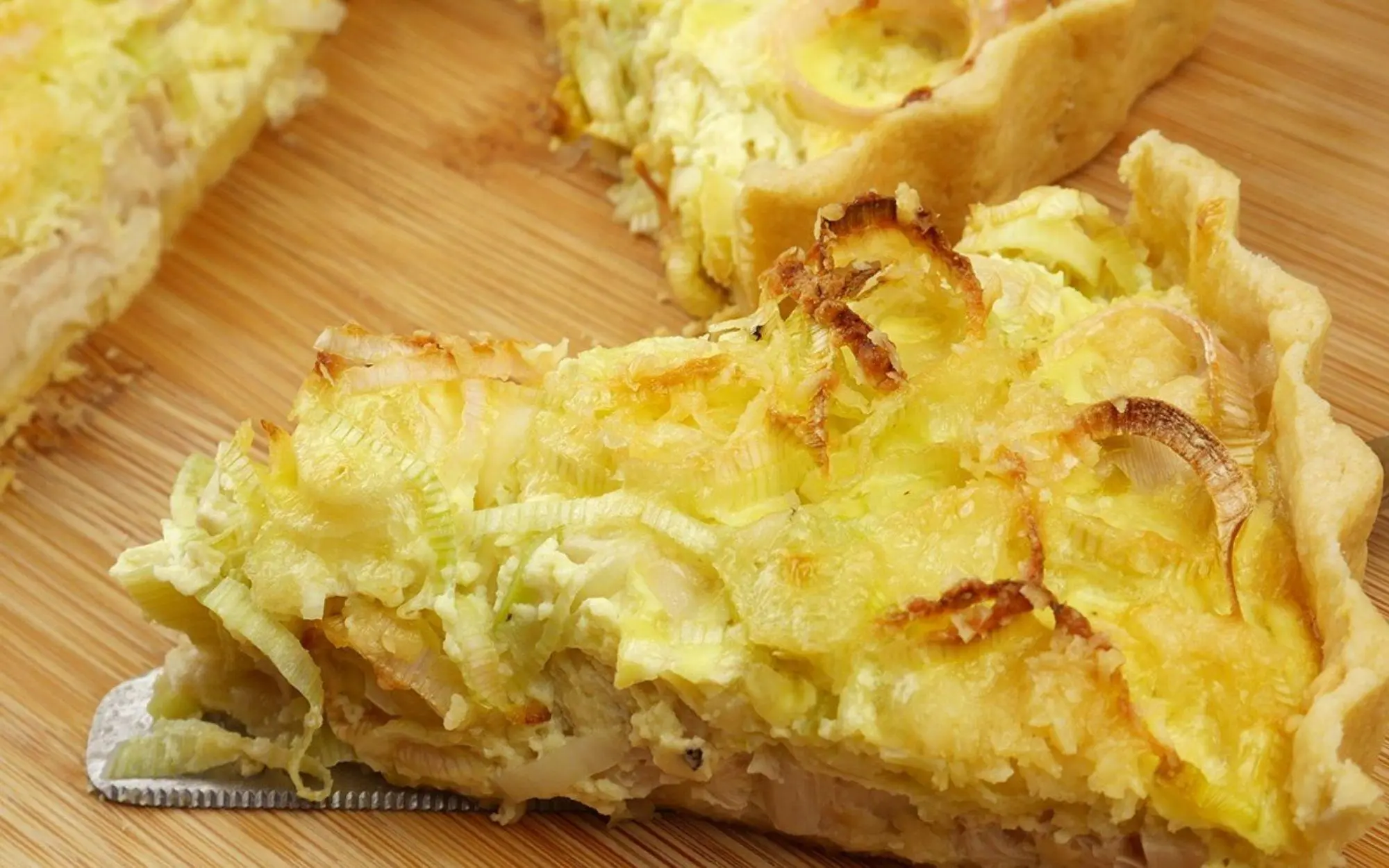 quiche de alho poró fatia