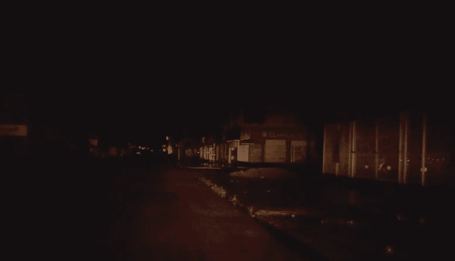 Rua apagada após apagão no Amapá