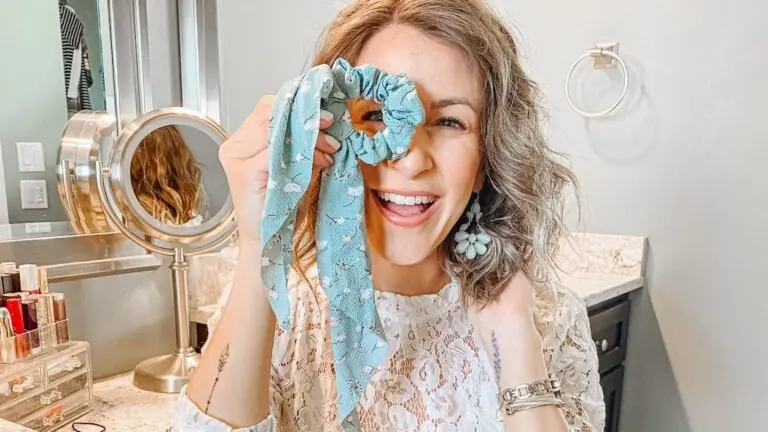 Scrunchie: inspirações para usar e dicas para fazer o seu em casa