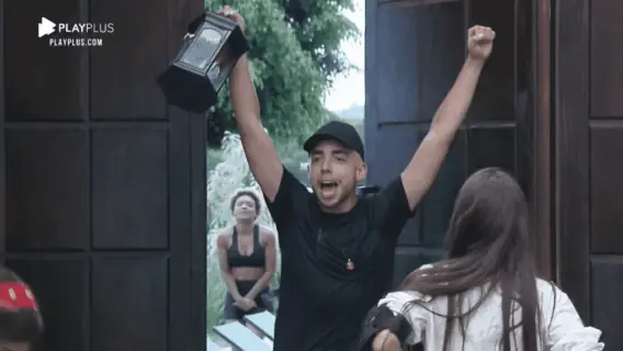 A Fazenda 2020: Lucas Selfie vence Prova de Fogo e pode mudar rumo da roça