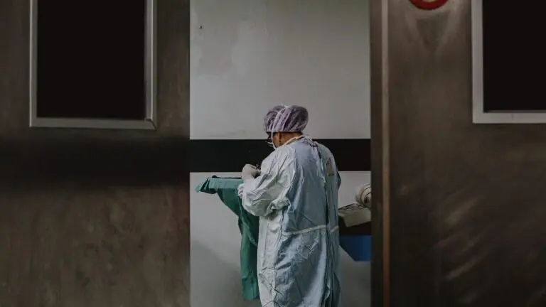 OMS alerta sobre a terceira onda de covid-19 na Europa