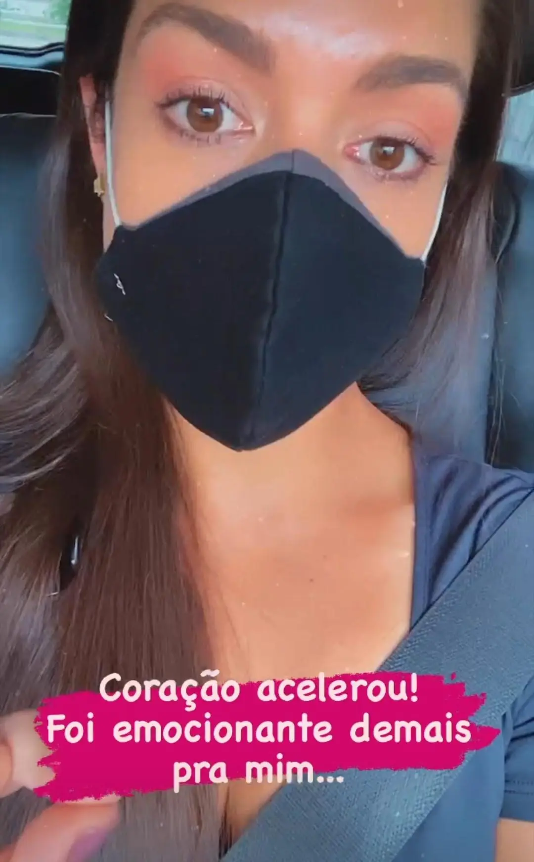 Imagem mostra Thais Fersoza de máscara