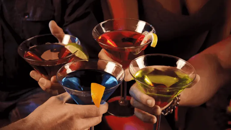 6 receitas de drinks para fazer em casa e curtir com os amigos