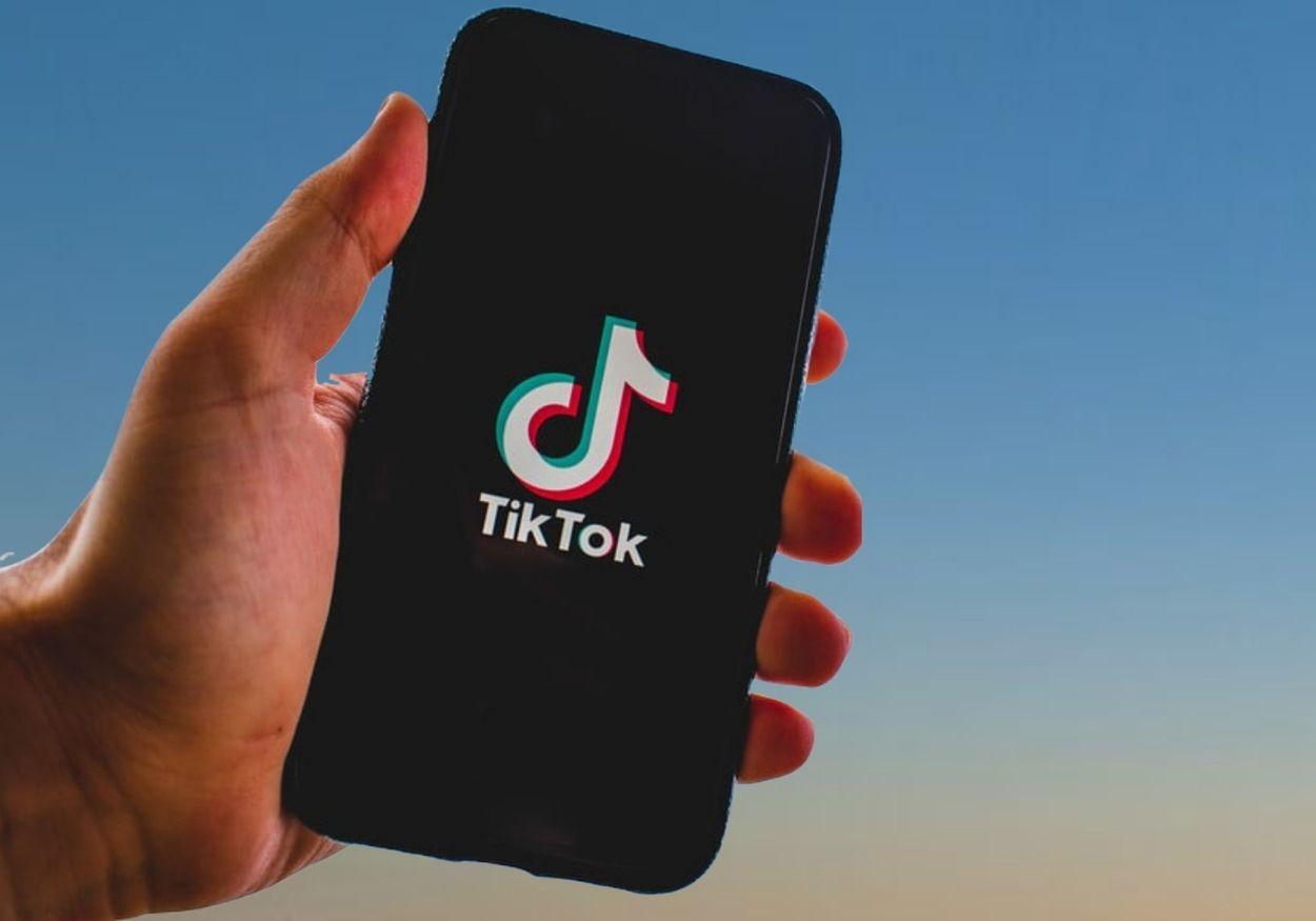 Quem são os TikTokers mais famosos do Brasil e do mundo