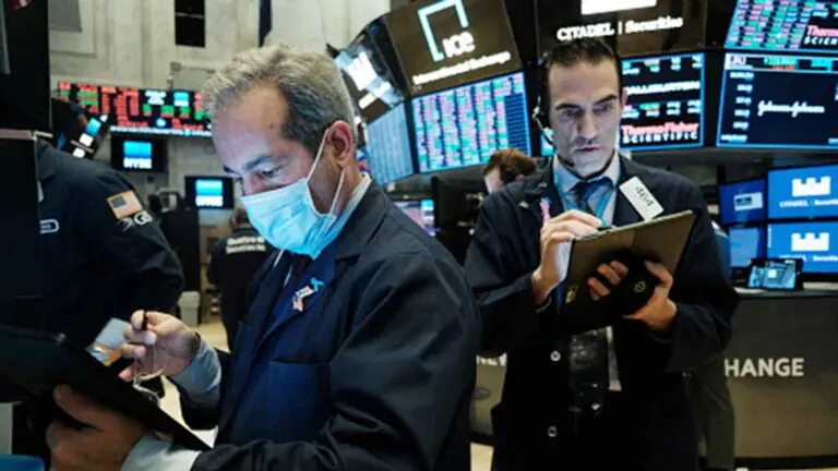 Resgates em fundos somam R$ 48,5 bilhões em outubro