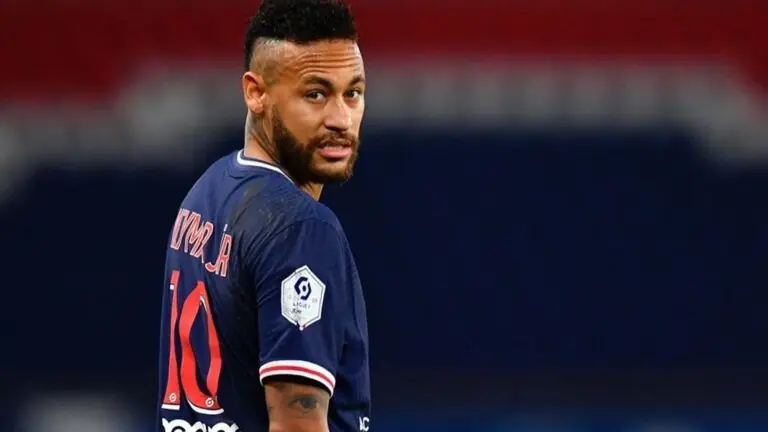 Neymar vai disputar prêmio de melhor do mundo da Fifa