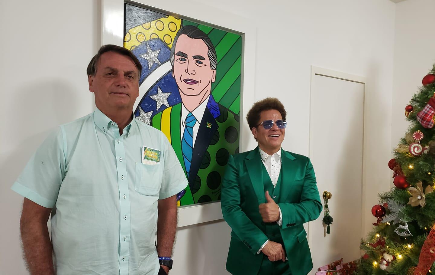 presidente jair bolsonaro com volantes da mega da virada