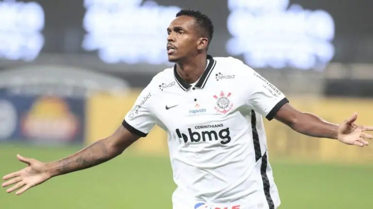 Corinthians na Libertadores? Timão vence Goiás e se aproxima do G-6