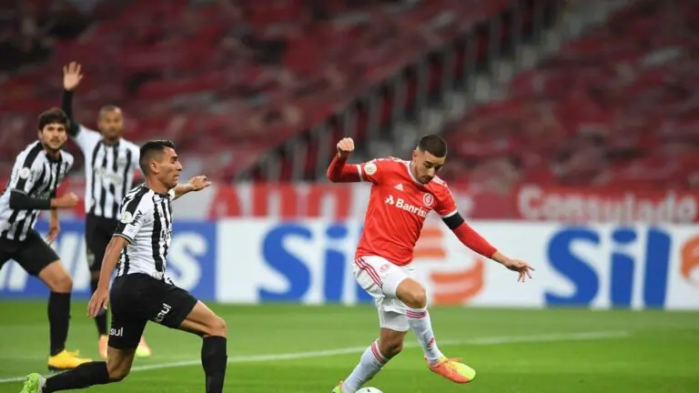 24ª rodada do Brasileirão tem três jogos neste domingo; veja onde assistir