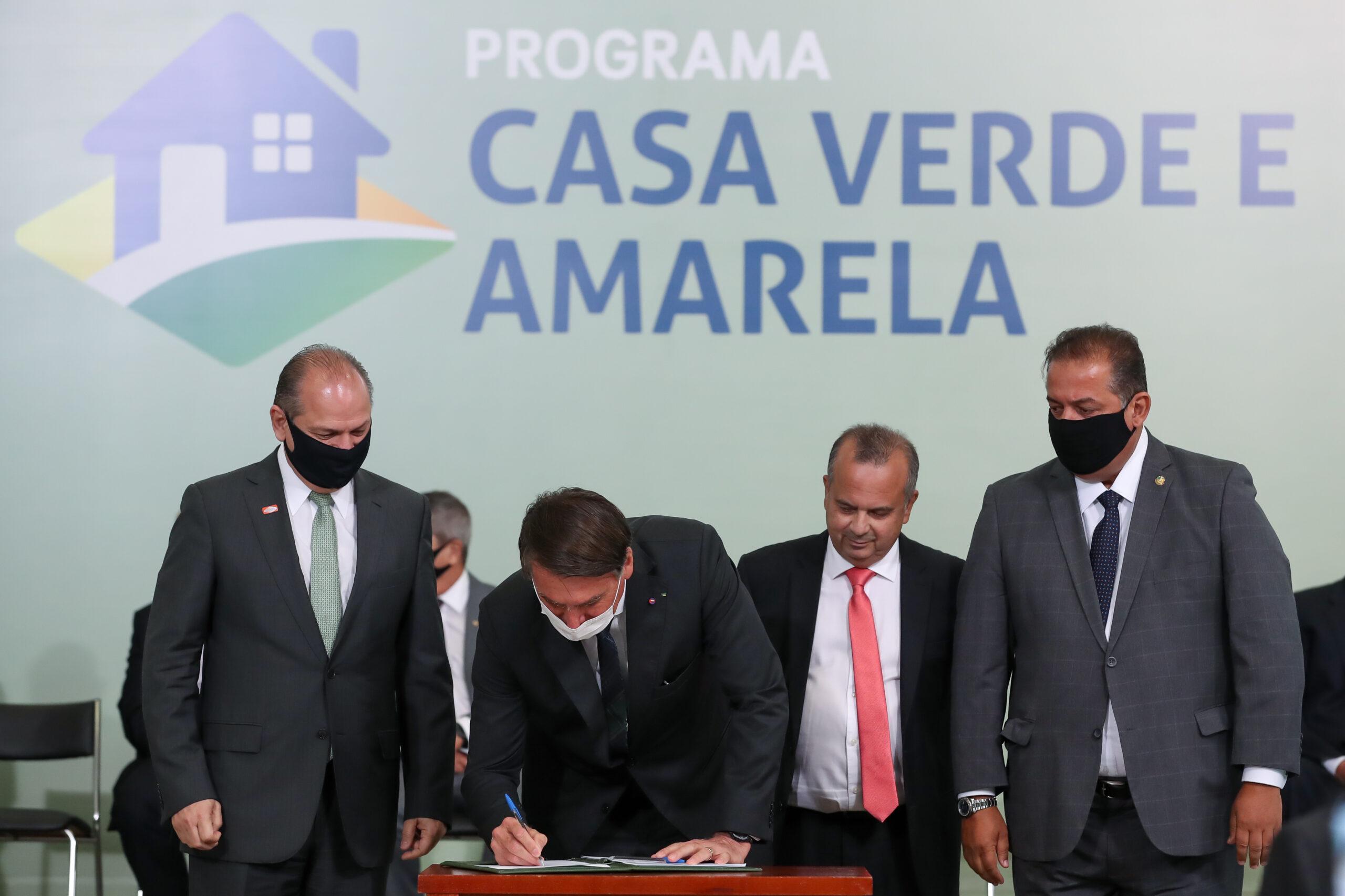 Cerimônia de lançamento do Programa Casa Verde e Amarela