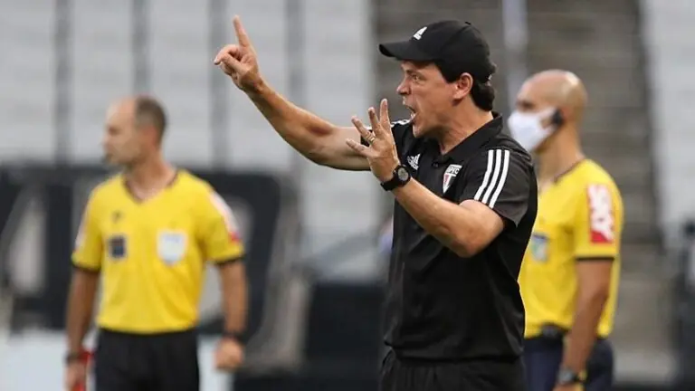 Jogos de hoje na TV: confira as partidas de futebol desta quarta (16)