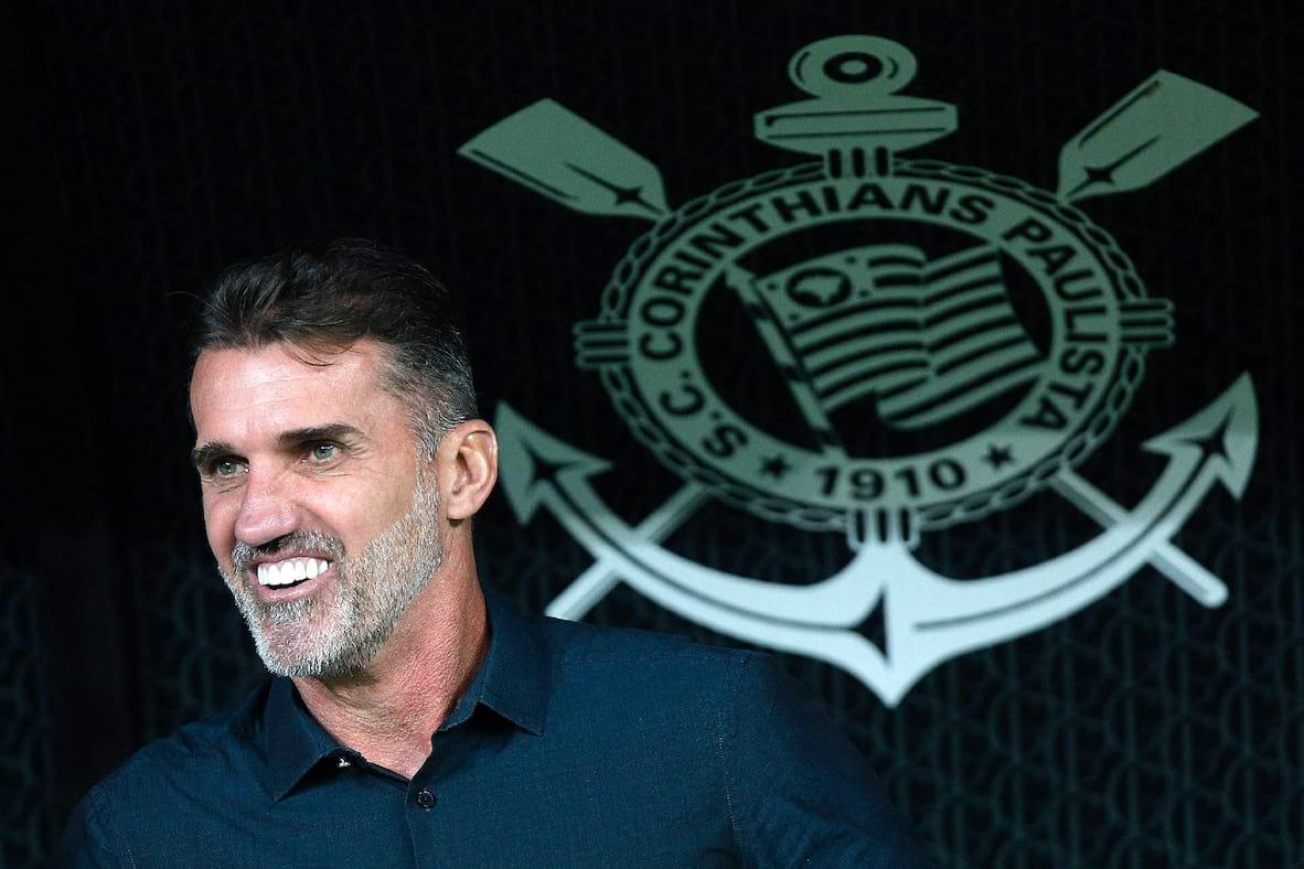Mancini tem o melhor desempenho no Corinthians entre técnicos de 2020