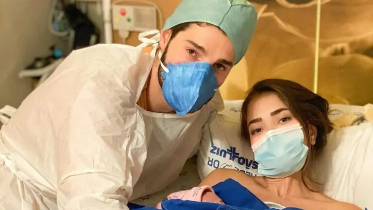 Filha de Alok e Romana nasce prematura por Covid-19; entenda