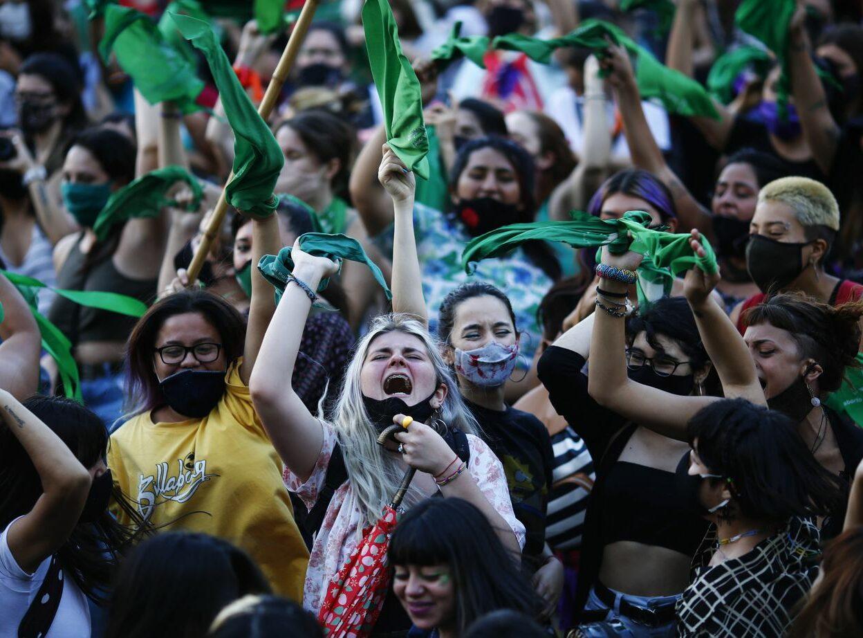 Argentina legaliza aborto