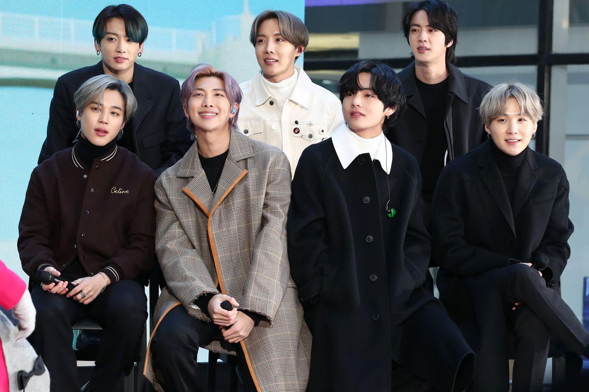 BTS adia o serviço militar