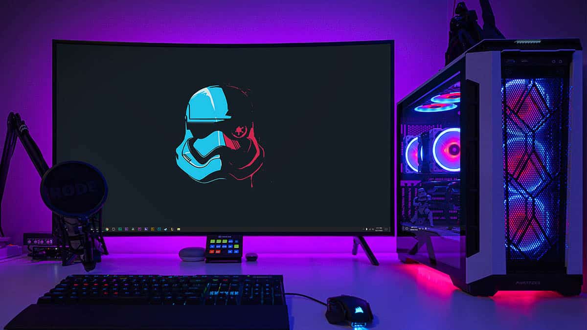 Computador Gamer com tela curva
