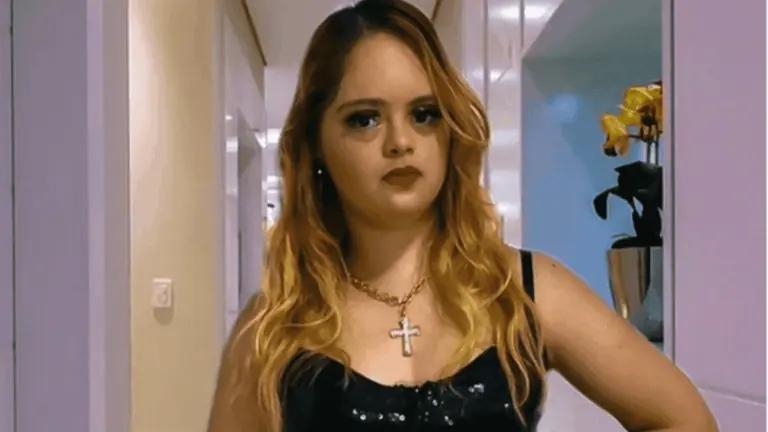 Conheça Cacai Bauer, a 1ª influencer com síndrome de down no mundo
