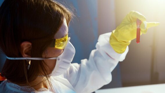 China aprova primeira vacina contra a covid-19