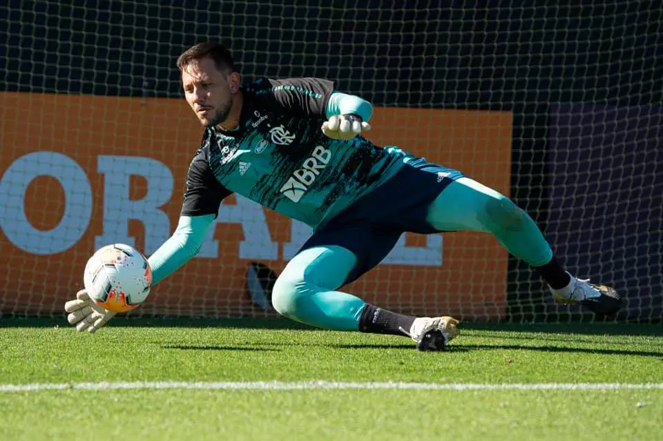 Imagem mostra goleiro do Flamengo, Diego Alves.