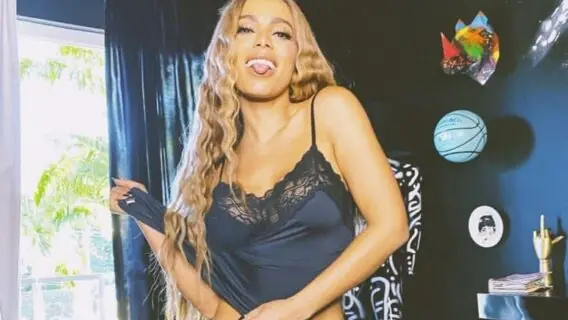 Sem tabu! Marquezine e outras famosas falam sobre usar vibrador