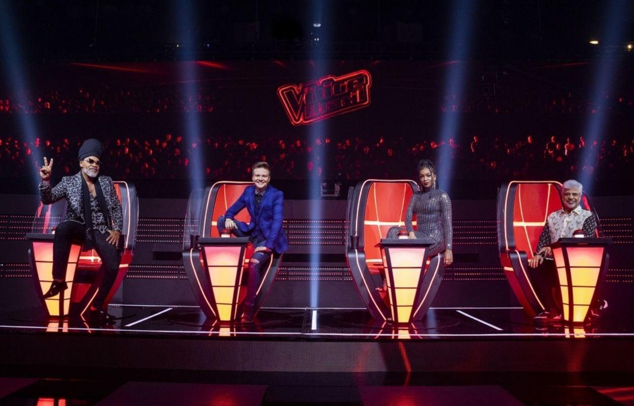 Imagem mostra técnicos do The Voice Brasil