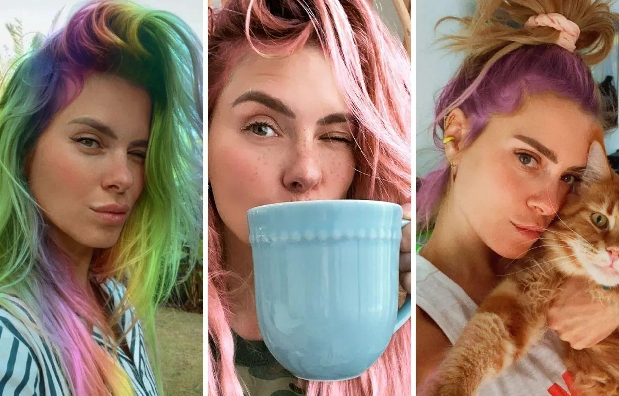 Imagem mostra Carolina Dieckmann com cabelos coloridos por filtros de aplicativos