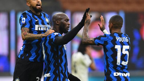 Inter de Milão vence Spezia e segue em 2º no Italiano