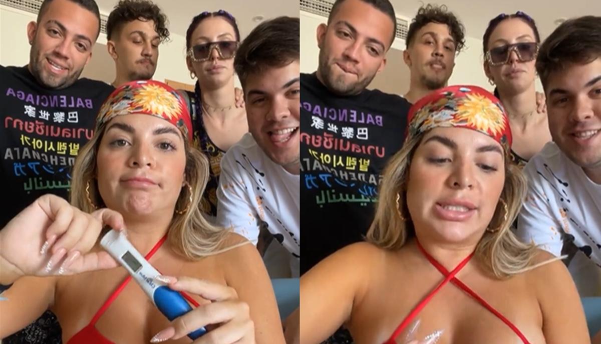 Na imagem Gkay com teste de gravidez em viagem com amigos