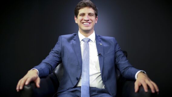Quem é João Campos? Veja a trajetória do prefeito eleito mais jovem do Brasil