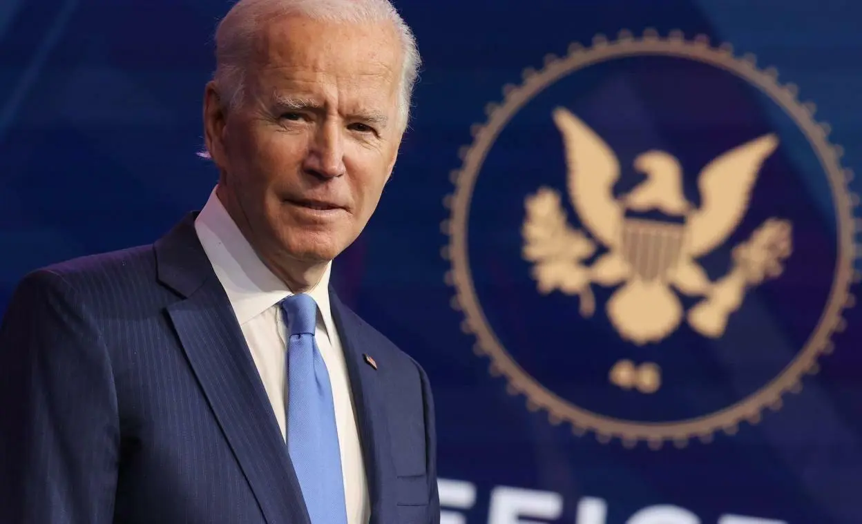 Joe Biden é vacinado