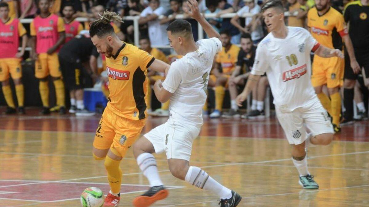 Fred 'Desimpedidos' em ação pelo Magnus Futsal