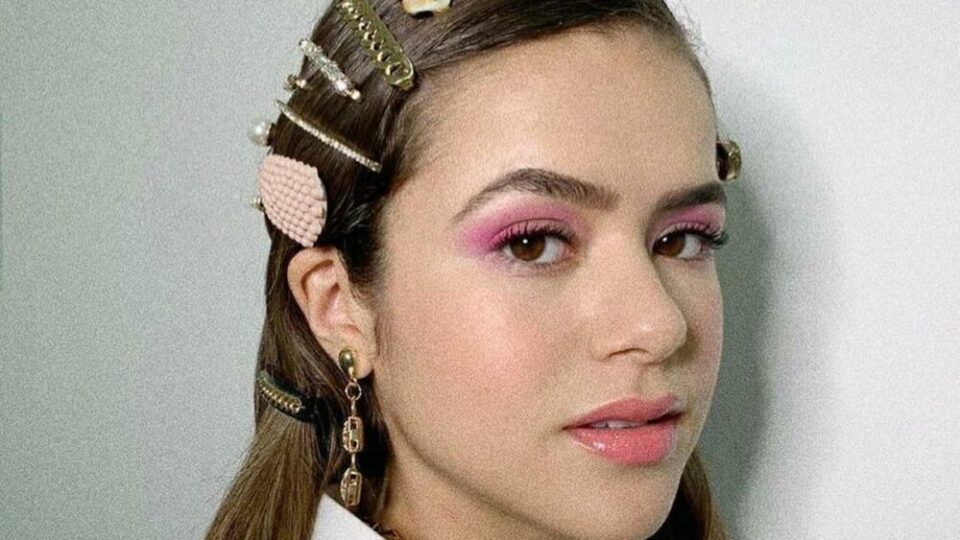 Na imagem a apresentadora Maisa Silva