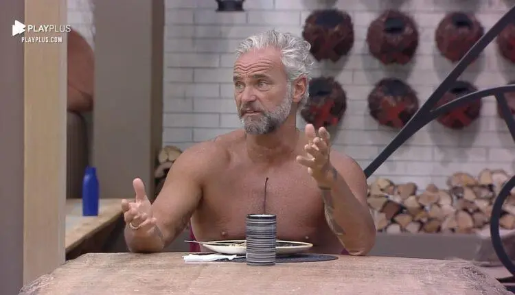 Mateus Carrieri em A Fazenda 2020