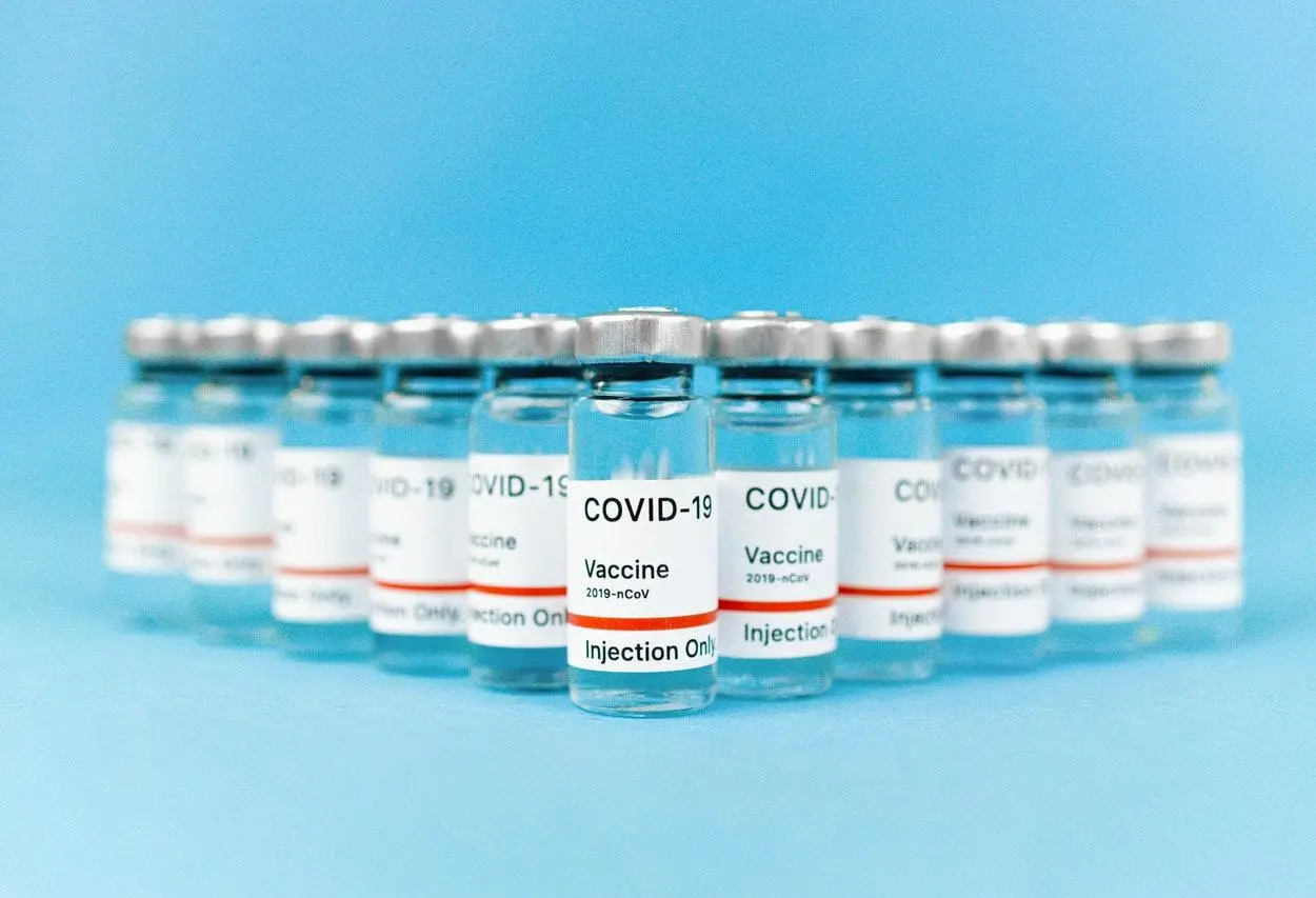 Países mais ricos acumulam vacina