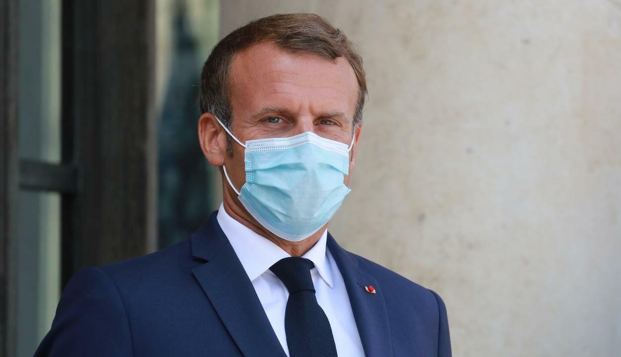 Presidente da França testa positivo