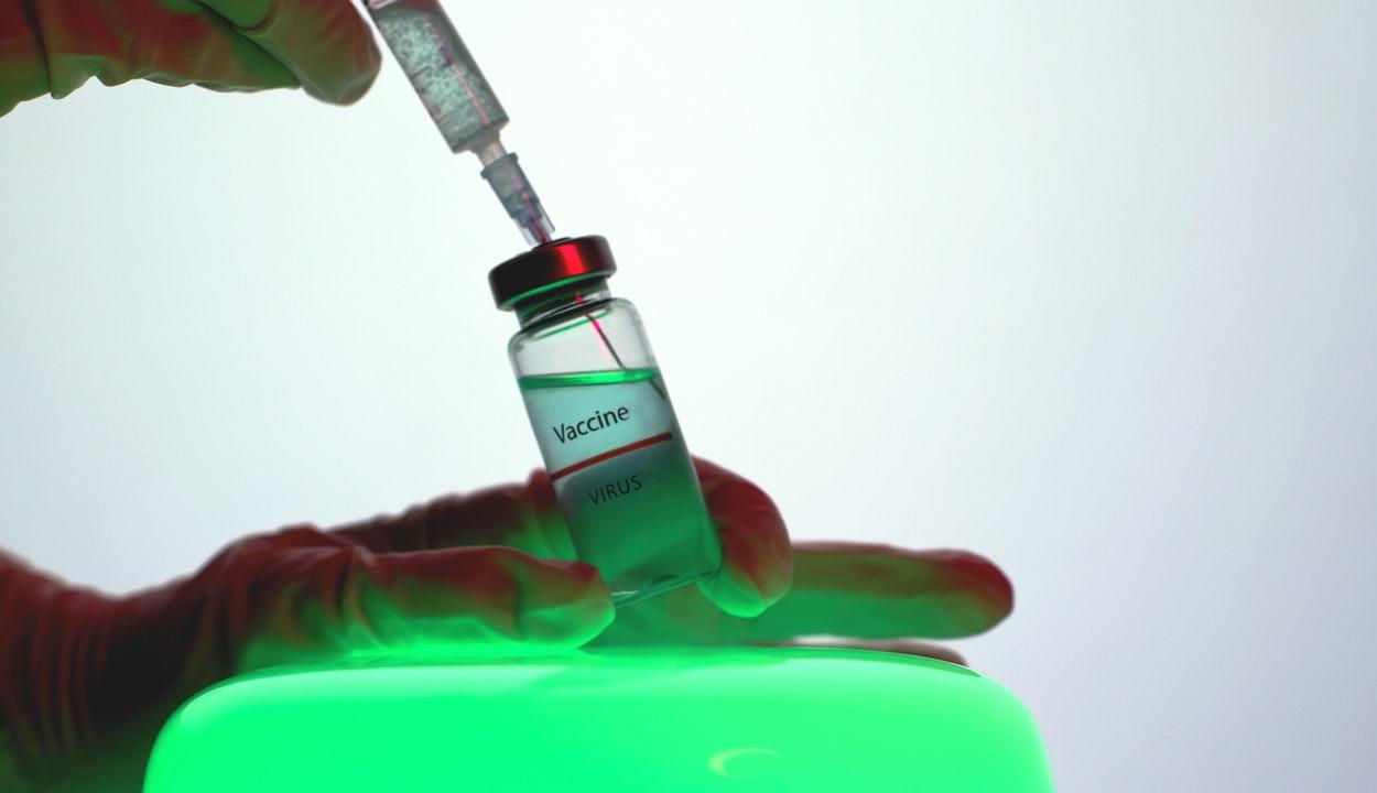Reino unido aprova vacina da pfizer