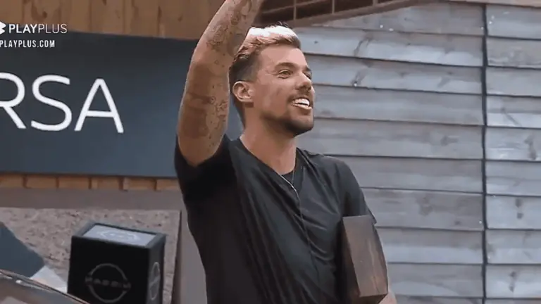 A Fazenda 12: Lipe vence prova com ex-participantes e ganha carro