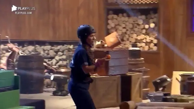 A Fazenda 2020: Stéfani Bays vence prova e é a última fazendeira