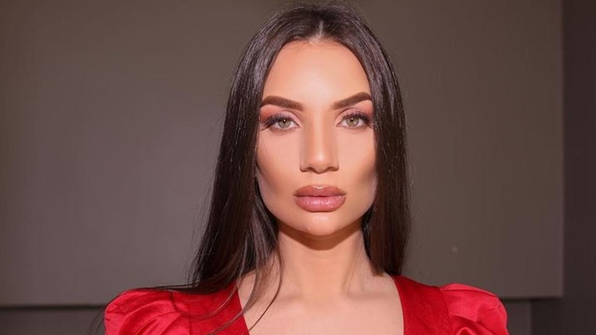 Stefani Bays