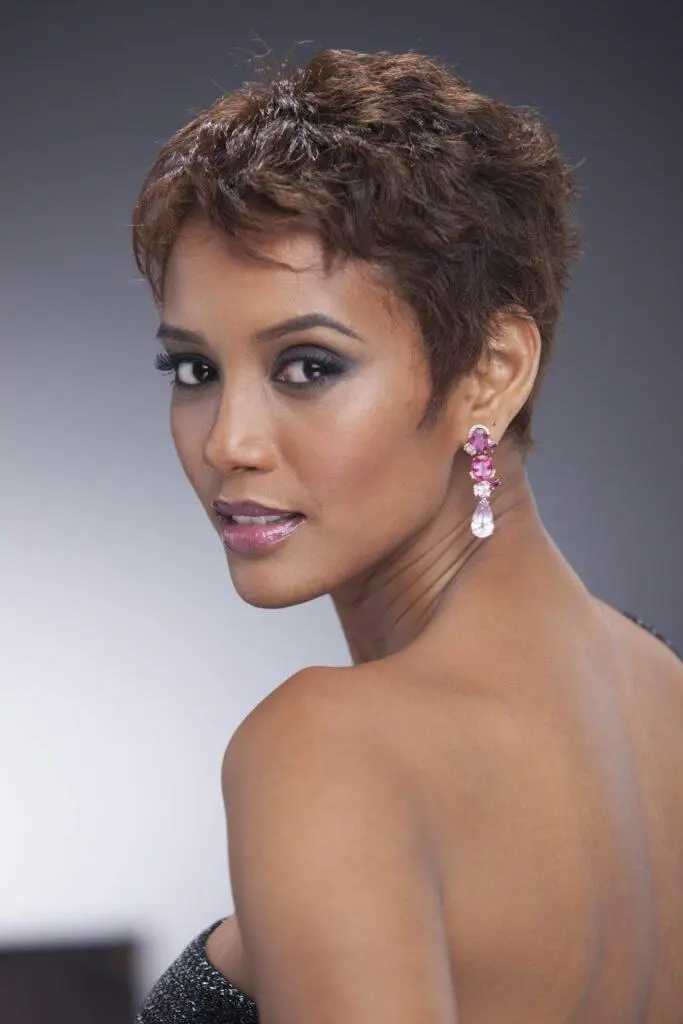 Na imagem a atriz Taís Araújo