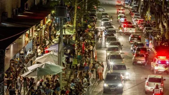 Covid-19: BH proíbe bebidas alcoólicas em bares e restaurantes